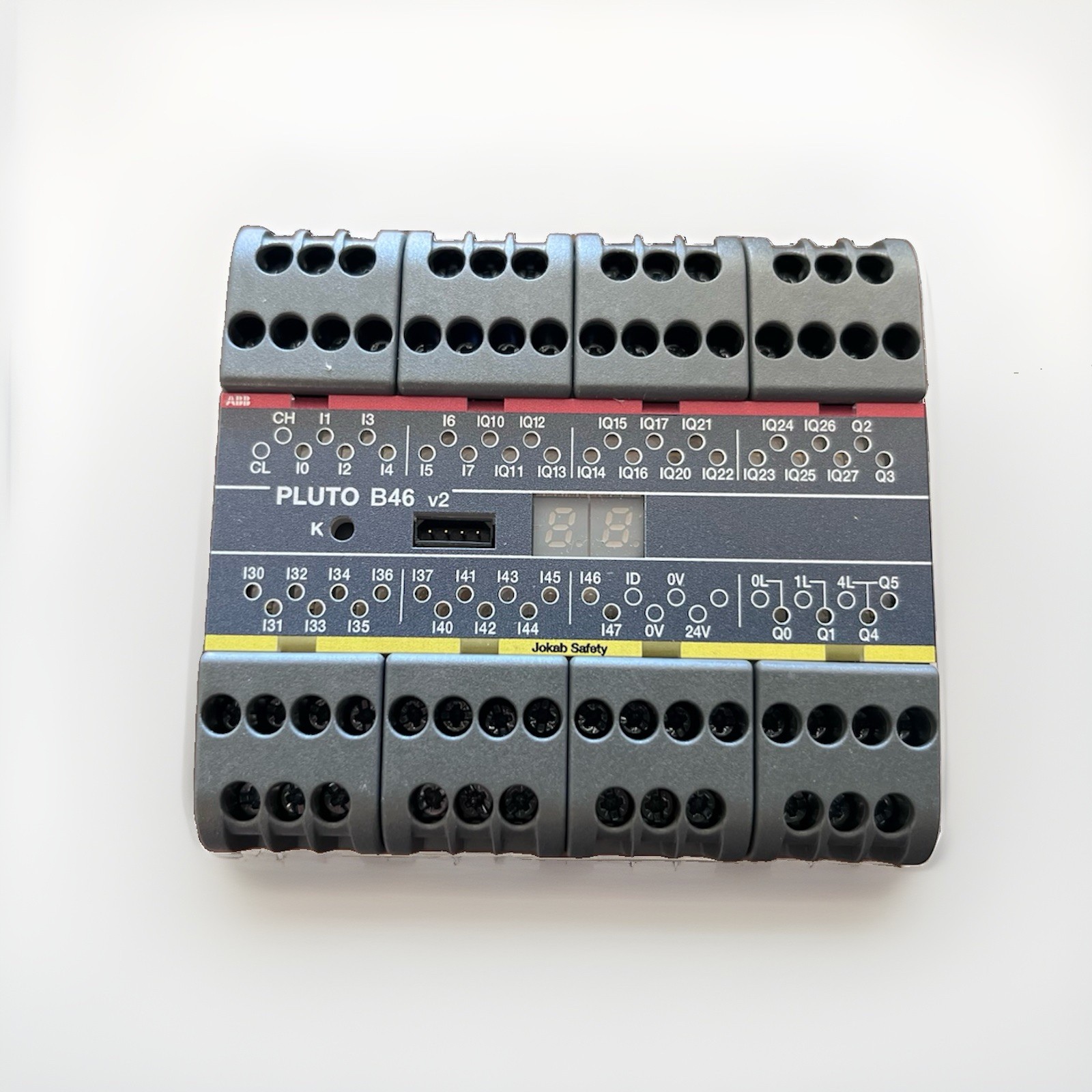 ABB PLUTO B46 v2 PROGRAMMABLE SAFETY CONTROLLER 24 VDC 2TLA020070R1700