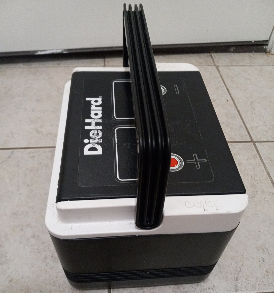 DieHard Igloo Battery Ice Cooler Lunch Box