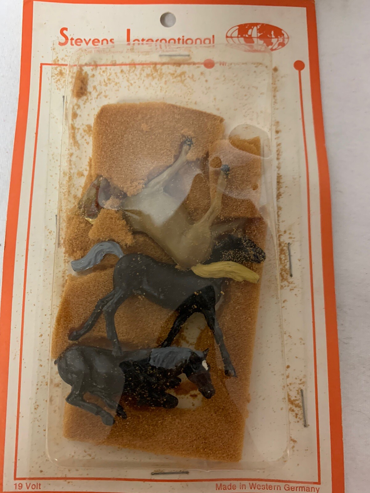 ✅3 HORSES ACCESSORY FIGURES BARN FARM