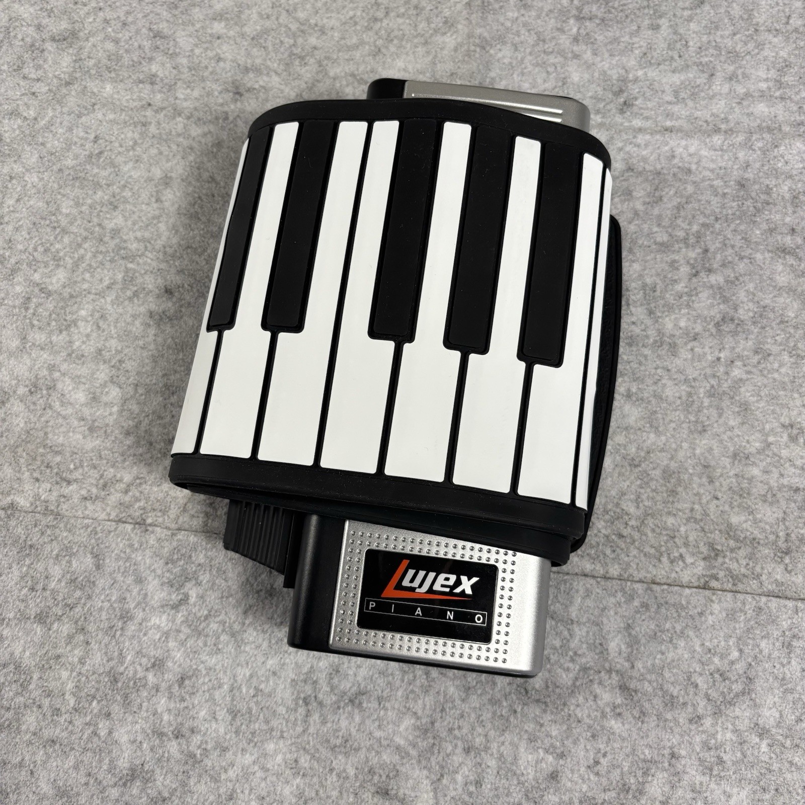 Lujex 61 Key Hand Roll Up Piano Keyboard Digital Electronic MIDI Flexible Soft