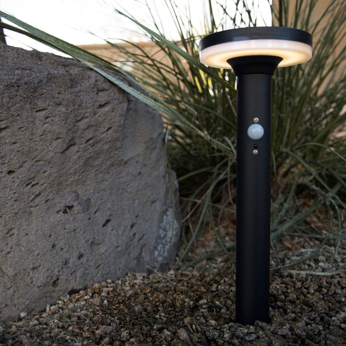Brilliance Solar Pathlight 3000K LED