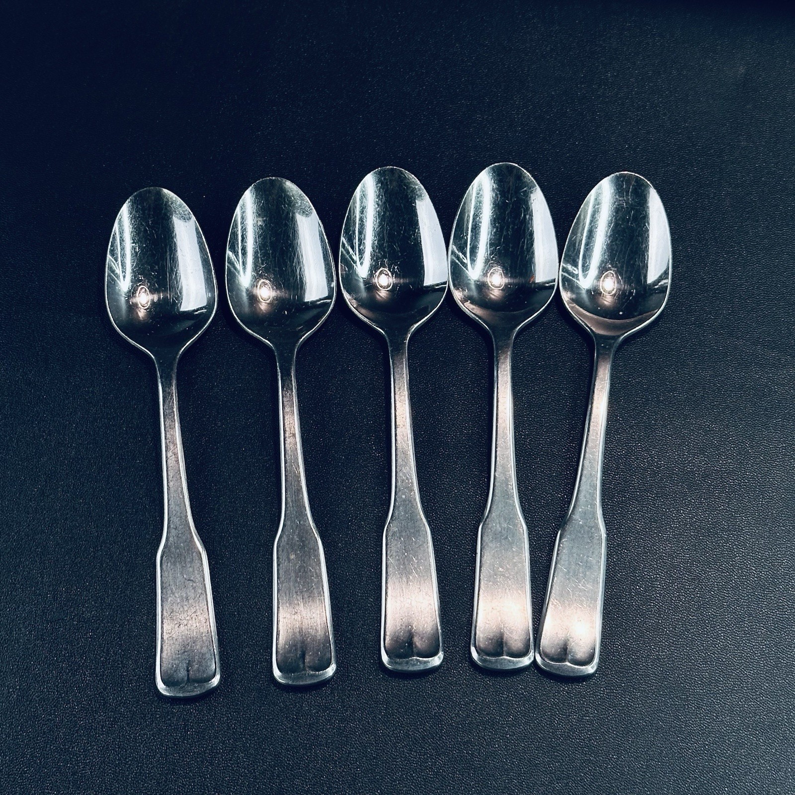 5 International Stainless Flatware Westminster Teaspoons Spoon Set of 5