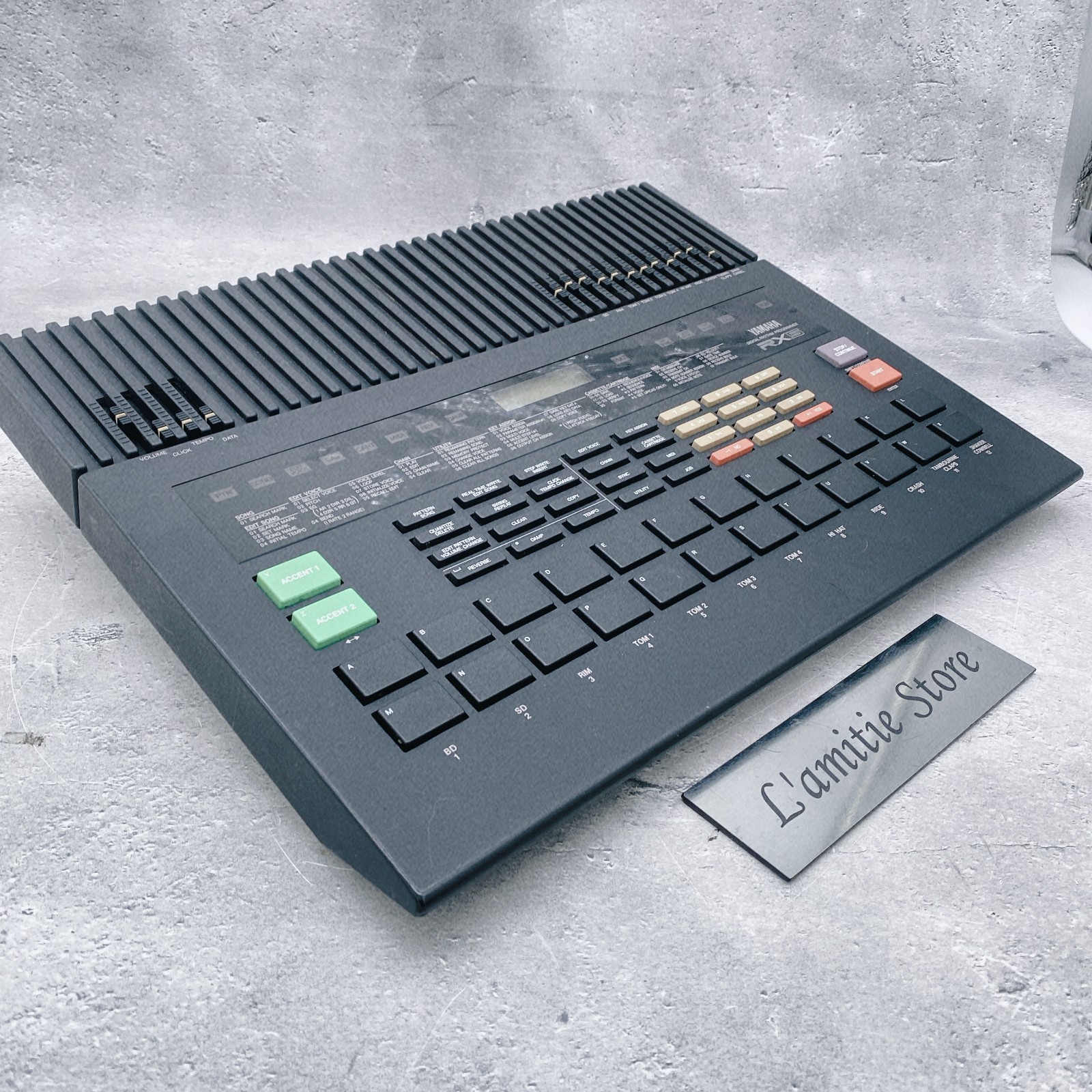 YAMAHA RX5 Digital Rhythm Programmer Drum Machine MIDI Sequencer Black RX 5 JP