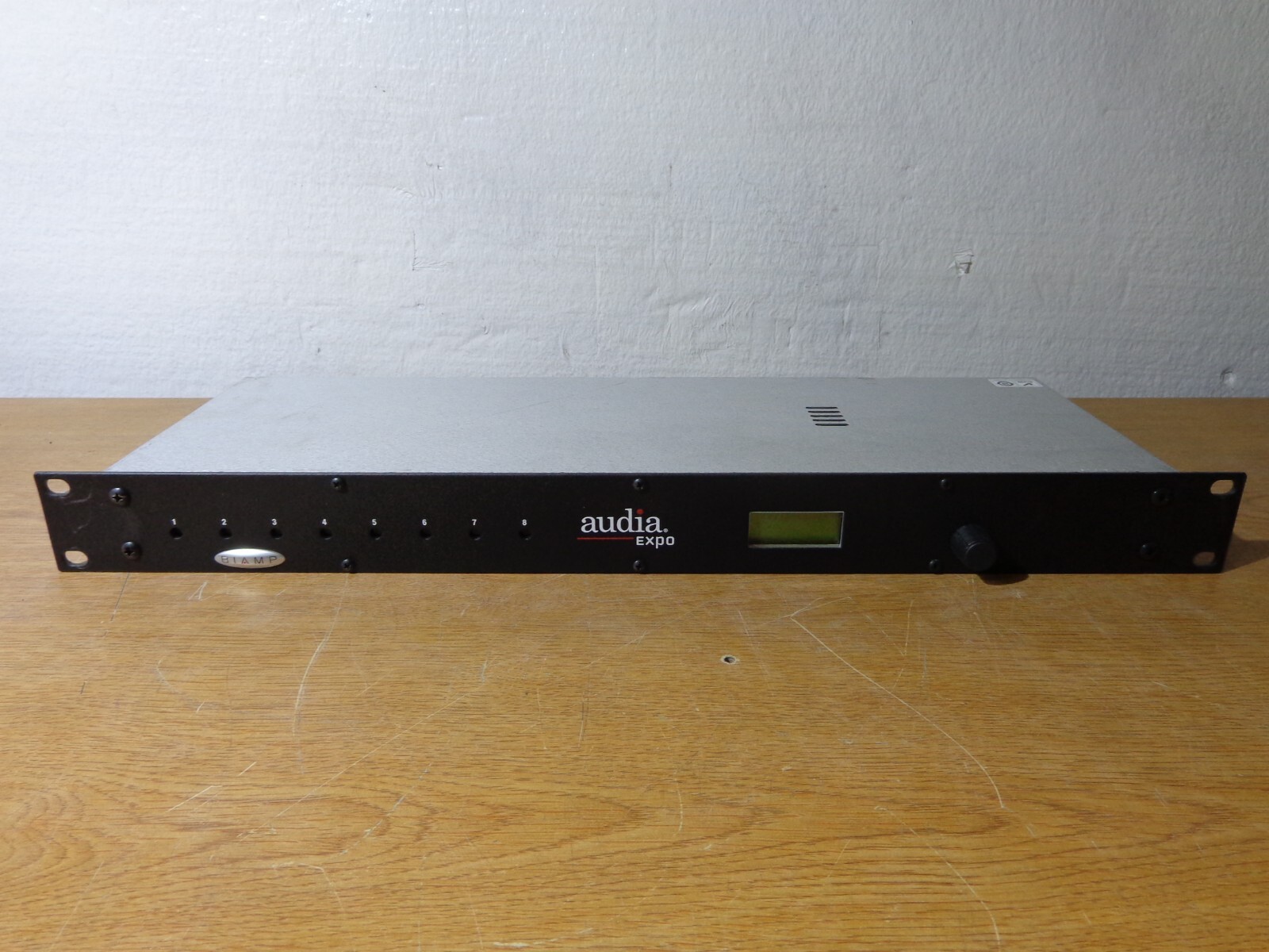 Biamp Audia EXPO Audia 8 Output Expander Rackmount (Need AC Adapter)