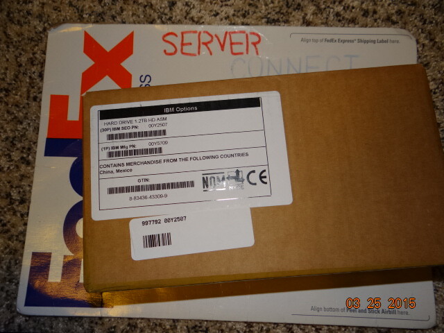 IBM / LENOVO 01EJ584  300GB 15K 2.5" SAS 12G V2 V3700 HDD-- 01EJ715