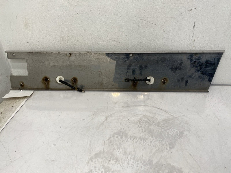 2007 Peterbilt 387 Cab Exterior Trim Panel (785-10961)
