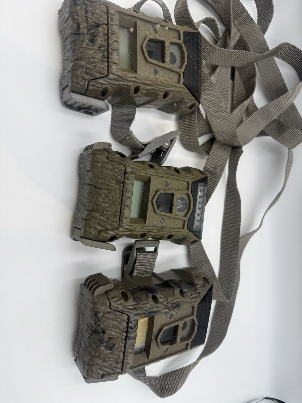 3 X Wildgear Innovations Outdoor Trail Cams -18 Megapixel Images 720p WR20B19B40