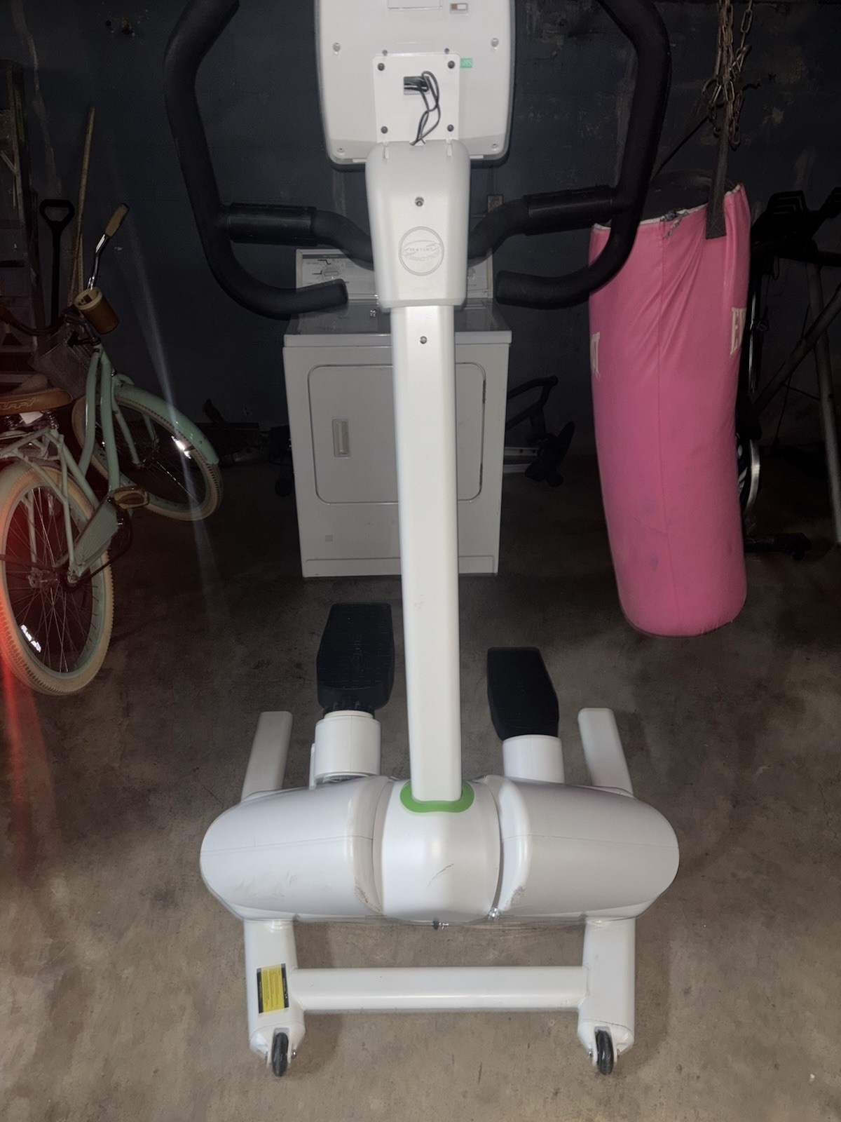 Helix Lateral Trainer Elliptical w/ Console Calorie Monitor 6 Programs White