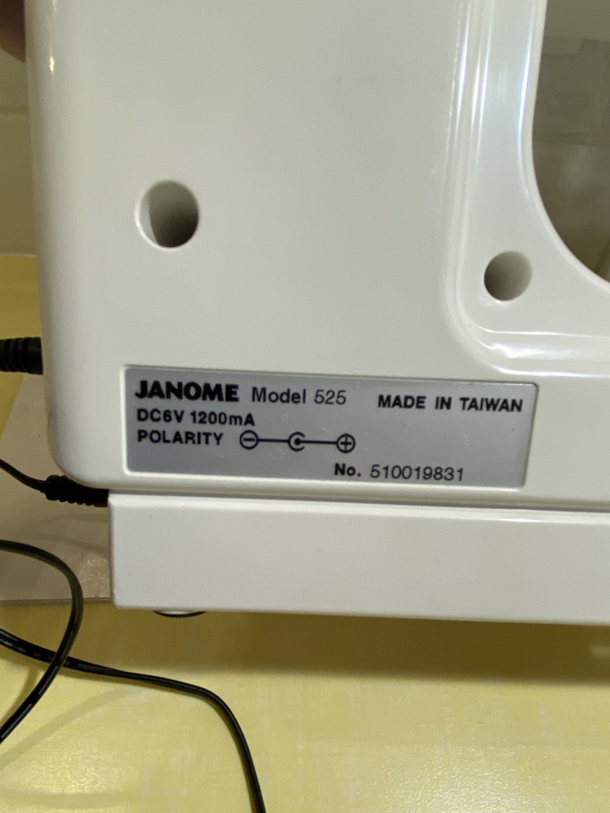 Janome Sew Mini PETITE Sewing Machine 525 With Manual Boxed -Missing Bobbin