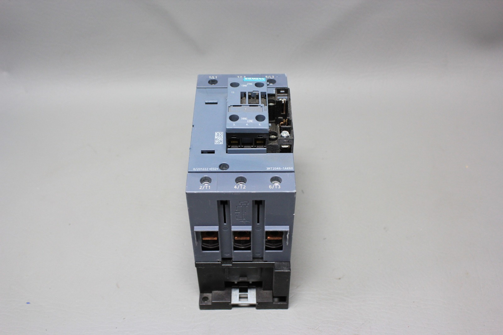 SIEMENS 3RT2046-1AK60 CONTACTOR
