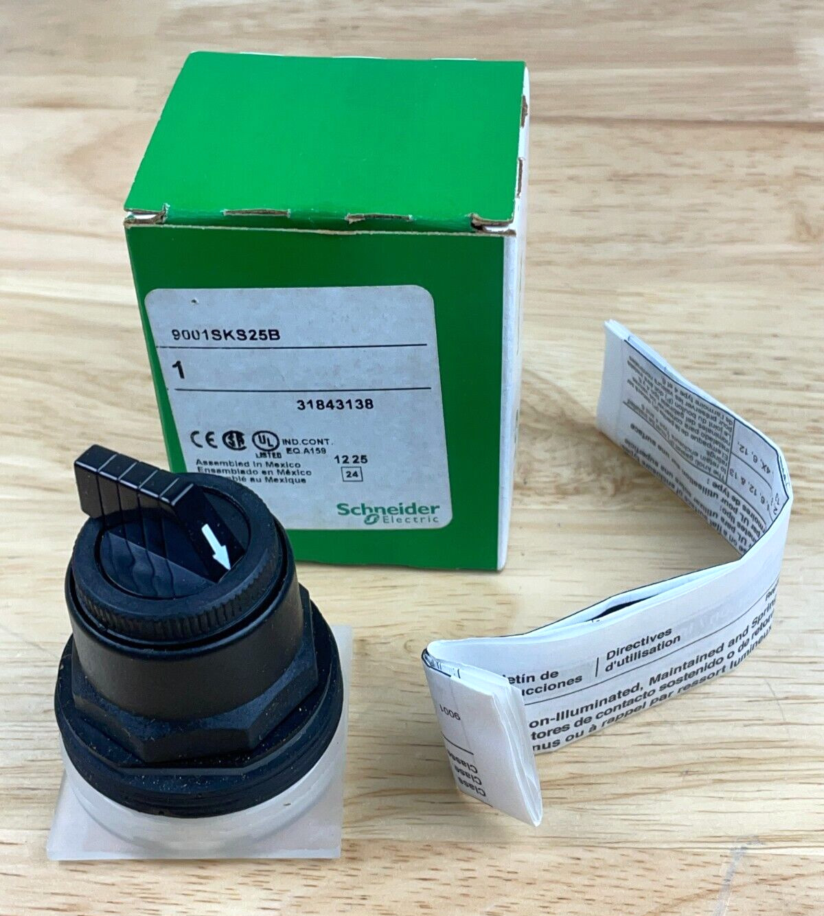 Schneider 9001SKS25B 30mm Selector Switch, 2 Position