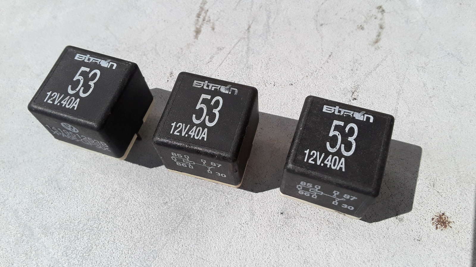 1999-2003 VOLKSWAGEN EUROVAN GLS FUEL PUMP FAN HORN CONTROL RELAY SET OF 3 OEM