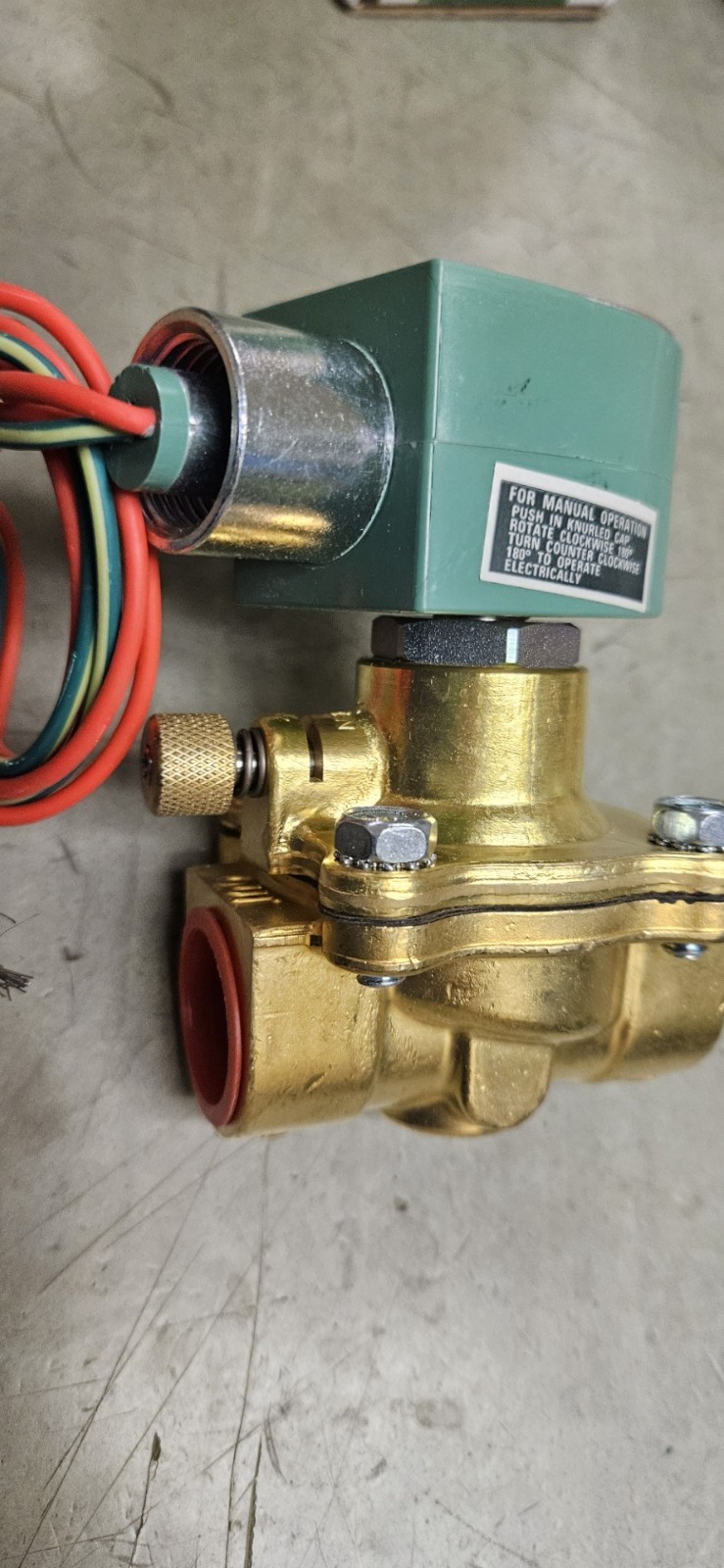 REDHAT 8210G009MO Solenoid Valve with ManualOperator,Brass