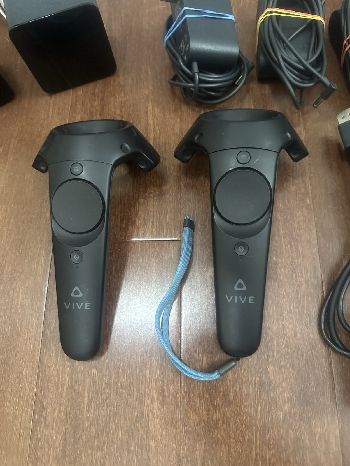 HTC VIVE Pro Headset VR Full Set Complete System Virtual Reality Kit Tested