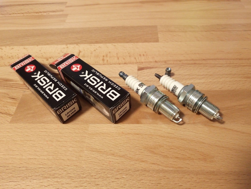 2x BRISK LR12YS-9 Racing Spark Plugs fit: Moto Guzzi V35/V50/V65 - 1980 to 1992