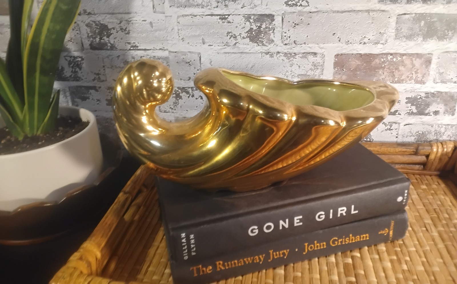 Cornucopia Planter Sanfordware 11'' L Gold Color