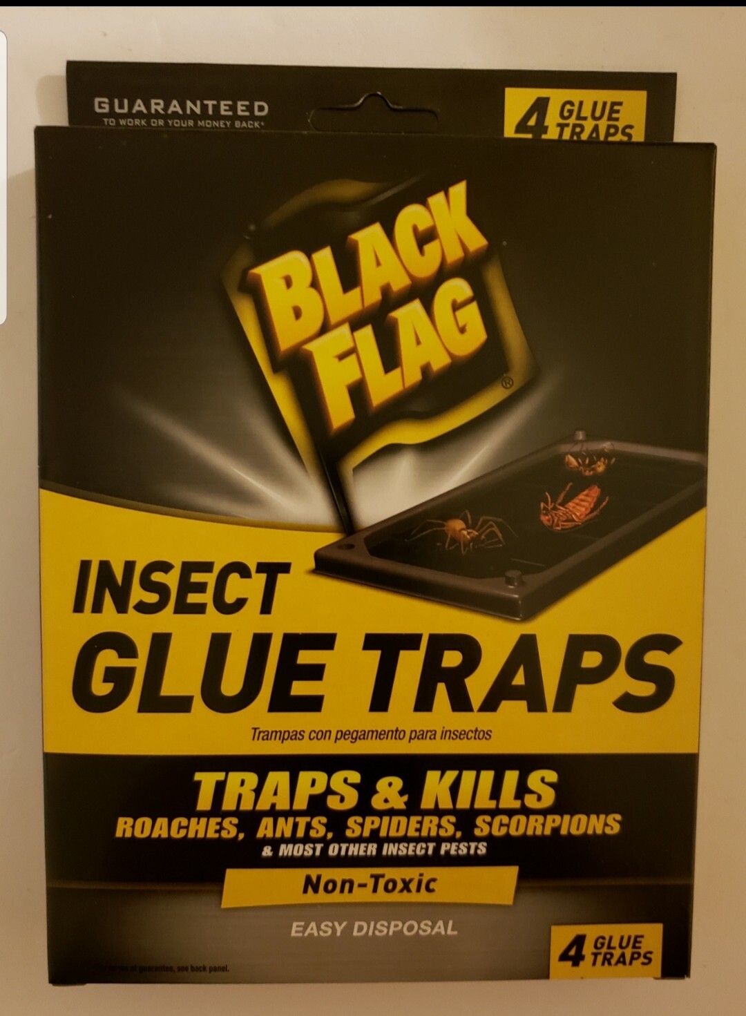 BLACK FLAG, 4-PACK INSECT GLUE TRAPS. New for roaches,scorpions & other insects