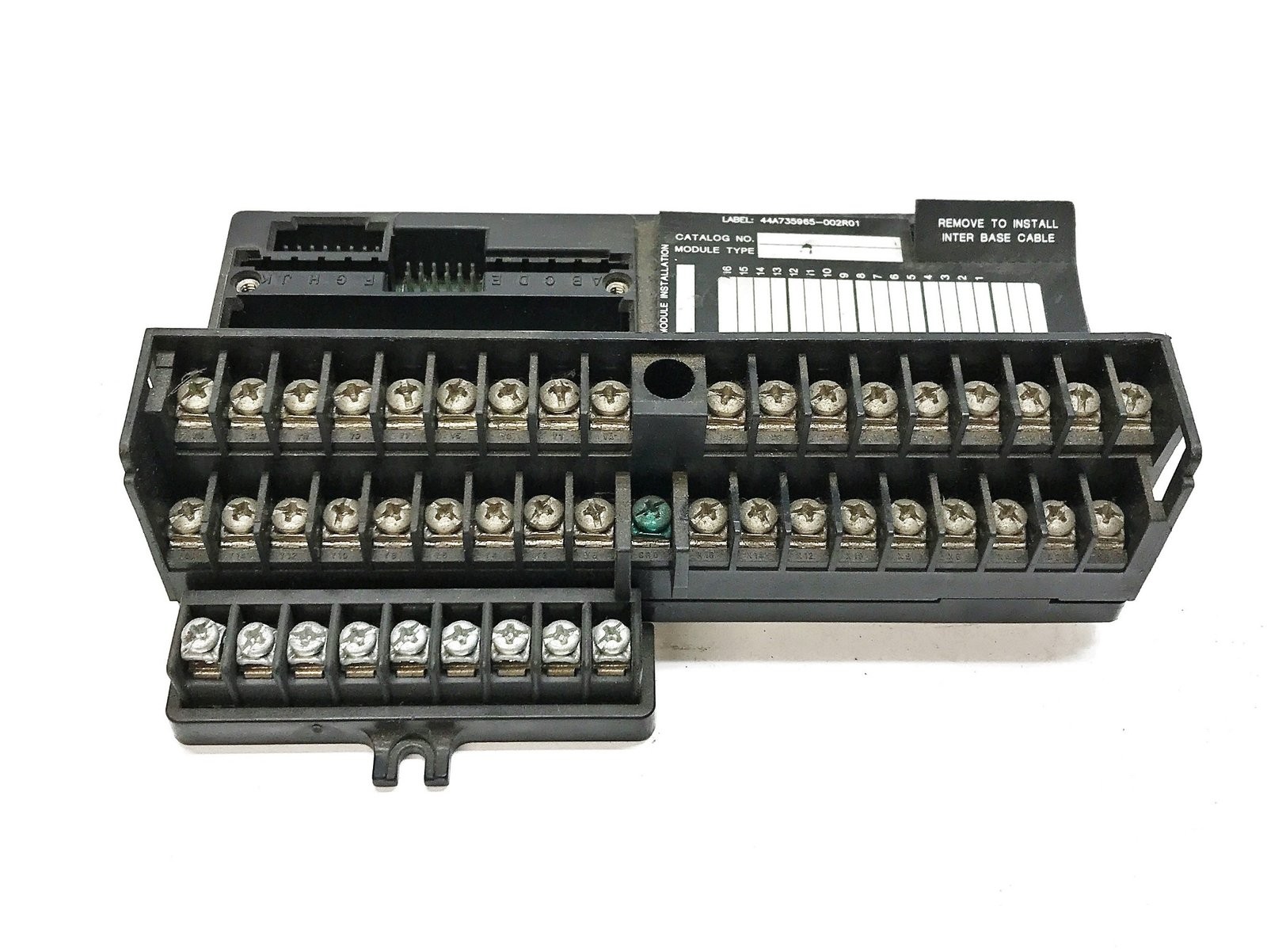 GE/Fanuc In/Out Barrier Style Terminal Base w/ Aux Terminal Strip IC670CHS001H