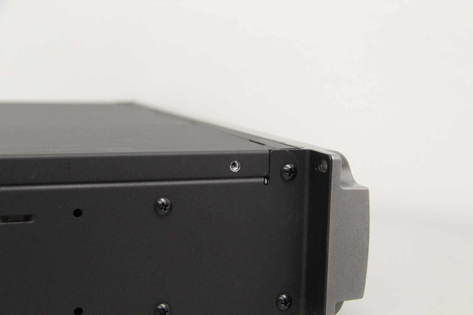 QSC Q-SYS I/O Frame 8s Integrated System Platform Shell No Cards