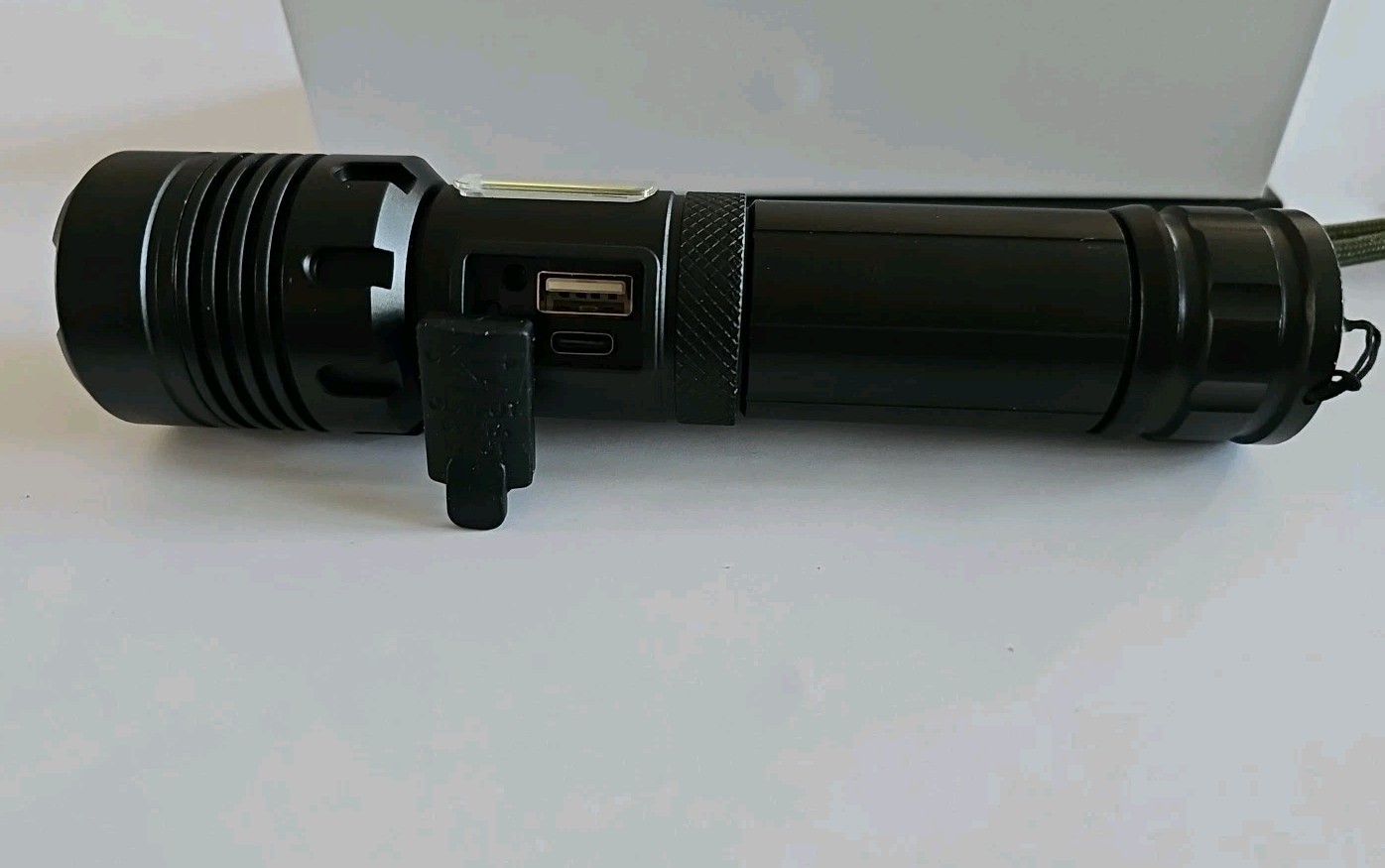 1000000 Lumens Super Bright LED Tactical Flashlight Rechargeable LED Work Light