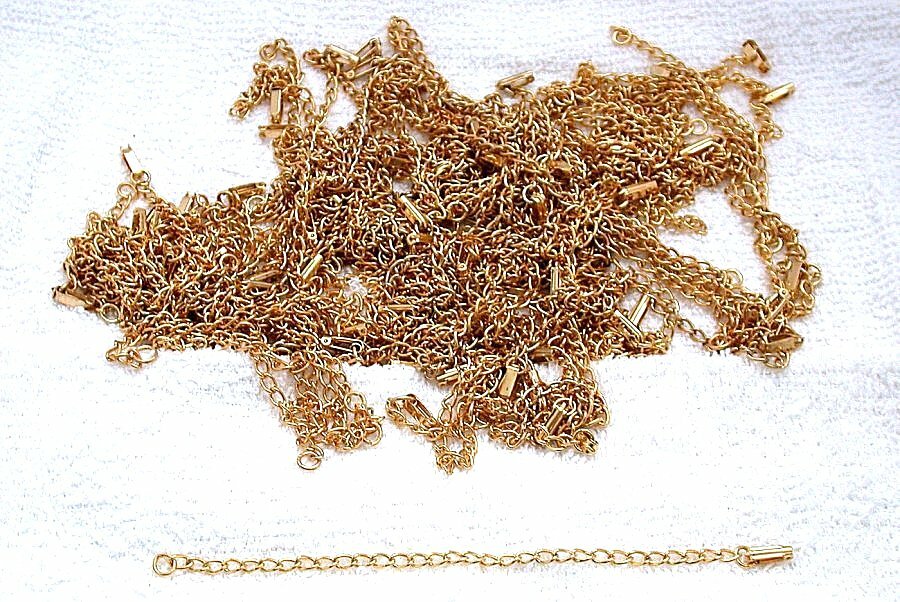ONE POUND 7 INCH 80+ OVAL LINK GOLDPLATED BRACELETS BELOW WHOLESALE COST DD#28