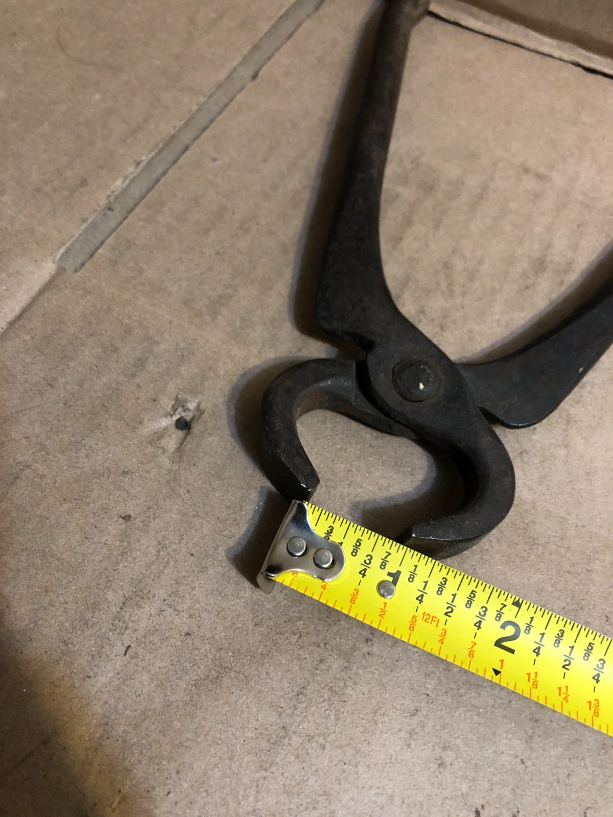Vintage Blacksmith Farrier 7 Inch Nippers with Nail Pulling Claw