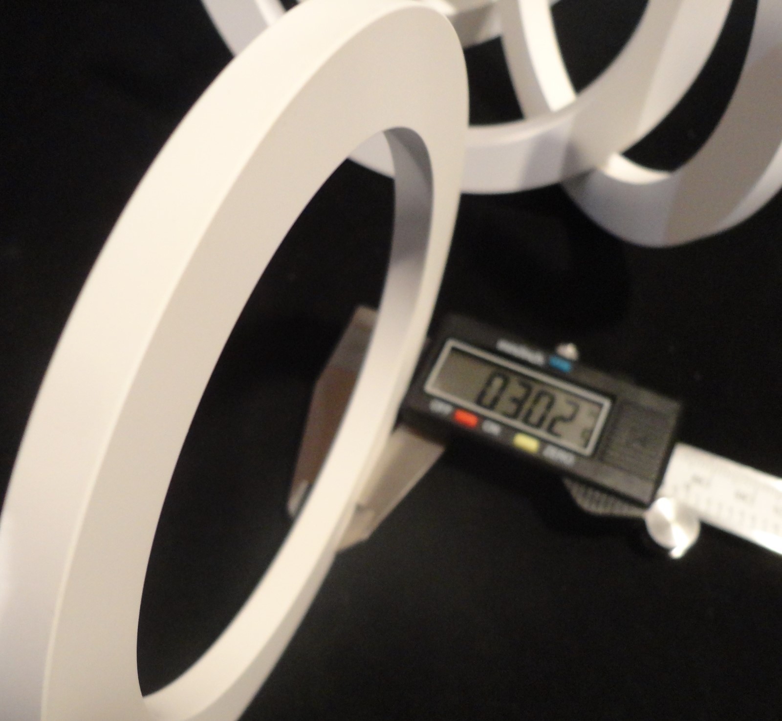 4.975" DIAMETER CONTROLLED POROSITY ALUMINA CERAMIC RING WASHER No.: 516