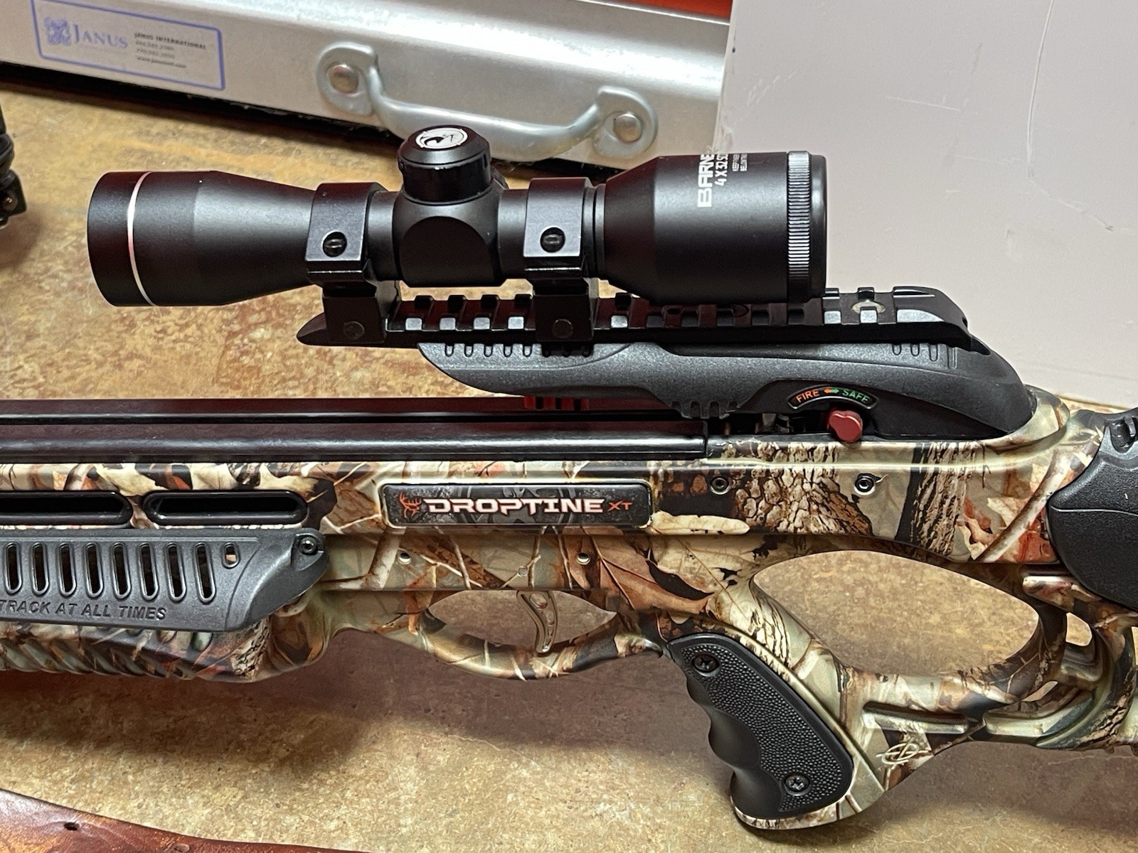 Barnett Droptine XT crossbow