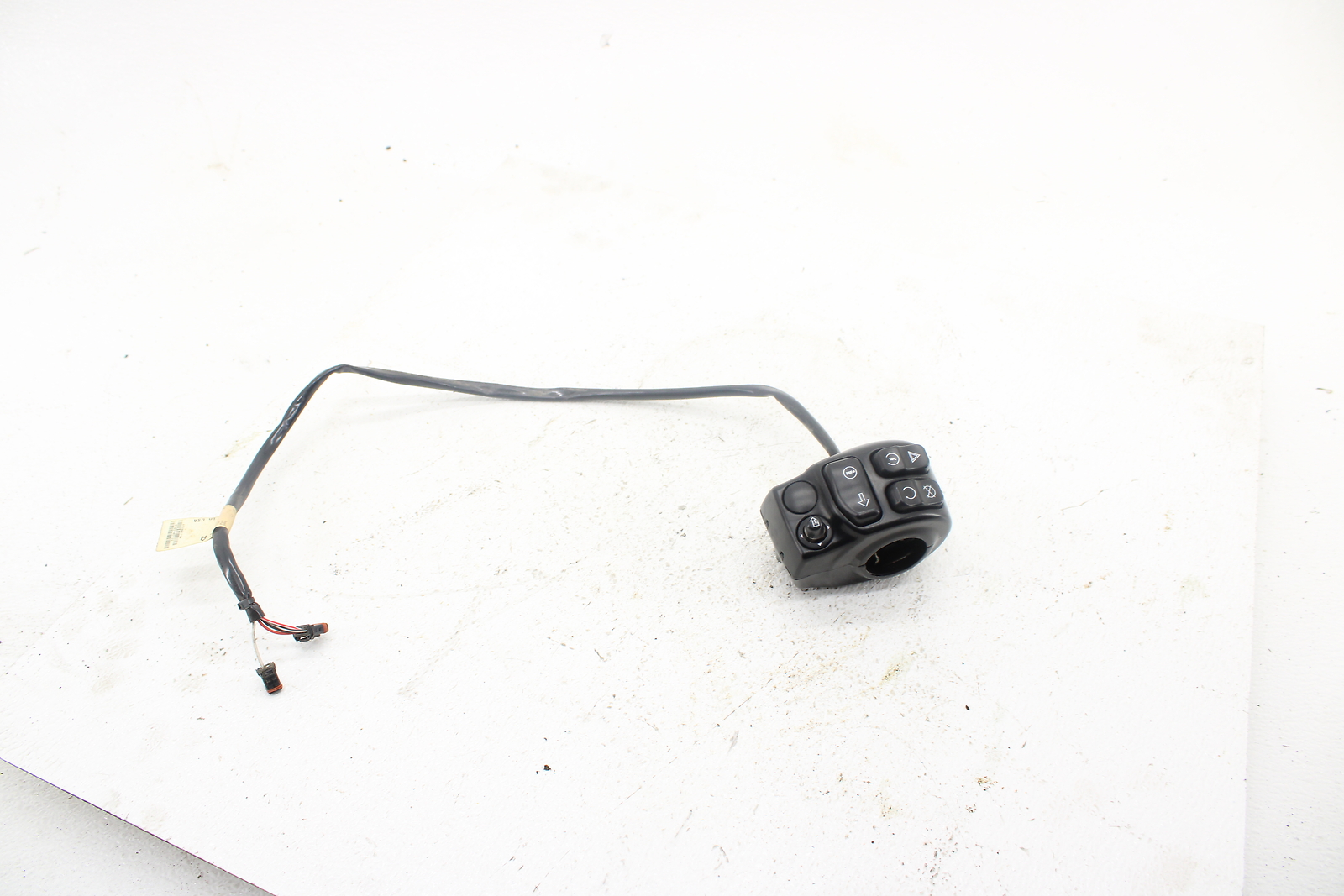 2016-2018 Harley Davidson Touring Road Electra Street Right Control Switch Pack