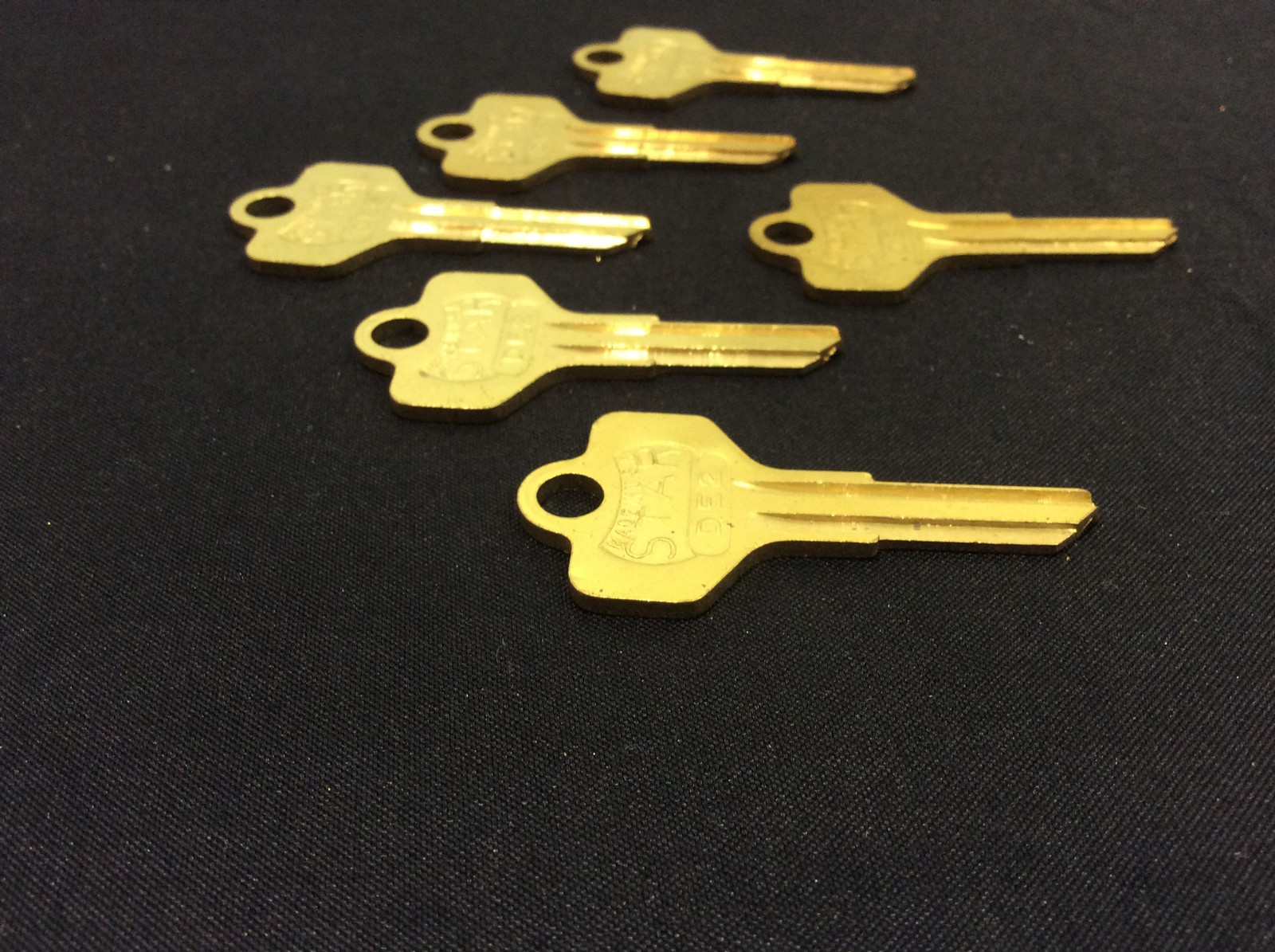 Dexter by Star DE4 Key Blanks, Set of 8- Locksmith