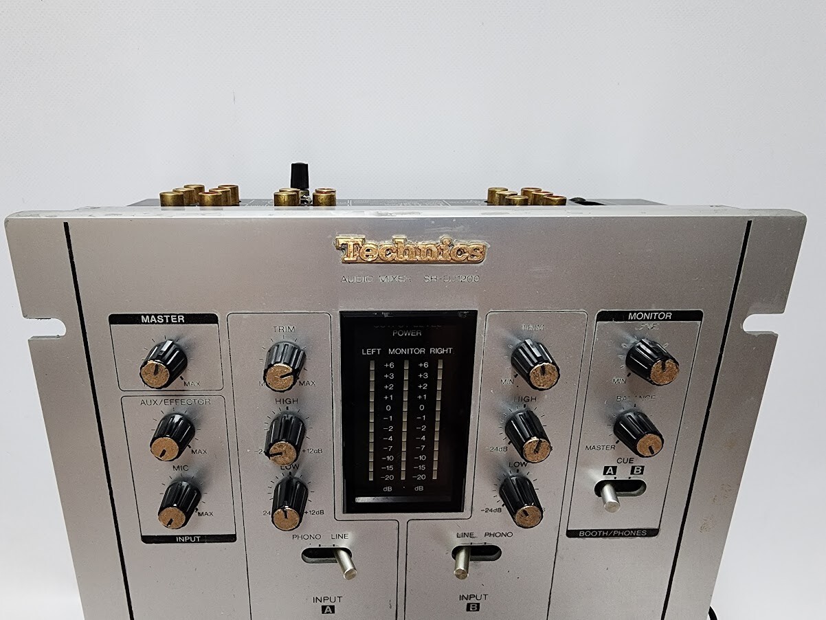 Technics SH-DJ1200 Silver Audio Mixer