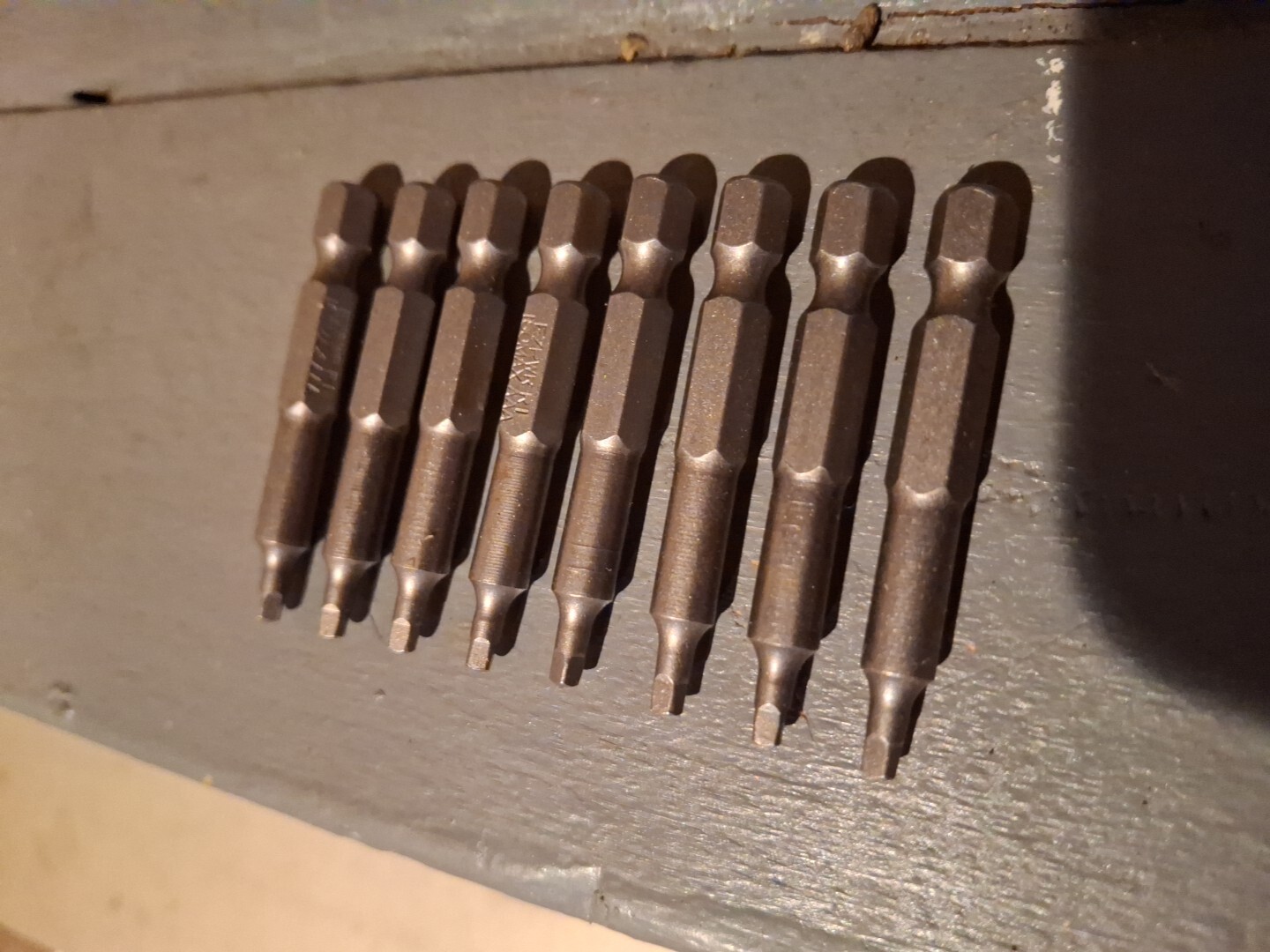 SQUARE BIT DRIVER: 2 inch - #1 Robertson (R1) - Quick-Change Shank (8 Bit Pack)