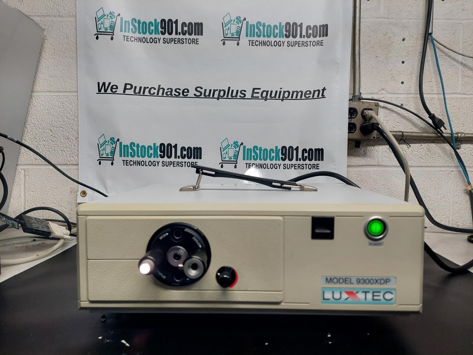 Luxtec 9300XDP Light Source