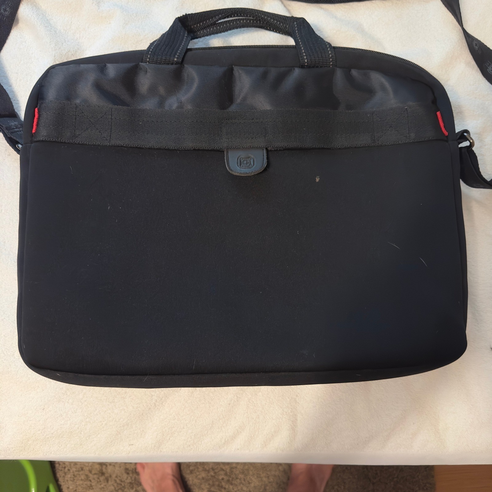 Swiss Gear Black Laptop Bag Briefcase Shoulder Strap Compartments Zip Close