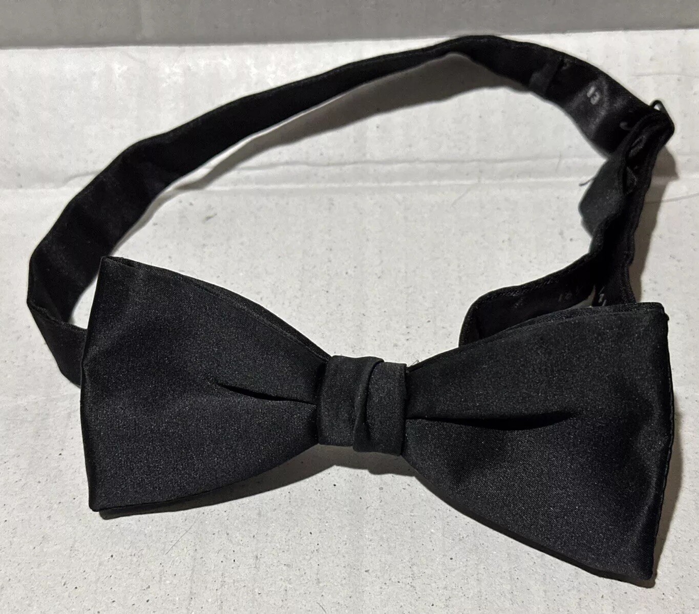 Mel Howard Silk Bow Tie Mens Black Solid Adjustable Wedding Formal Wear OPEN BOX