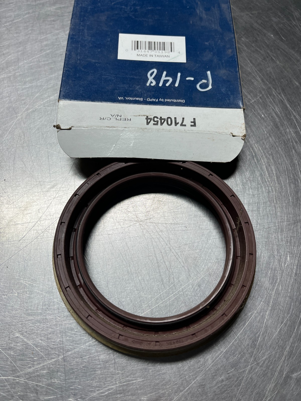 F710454 SRT SEAL