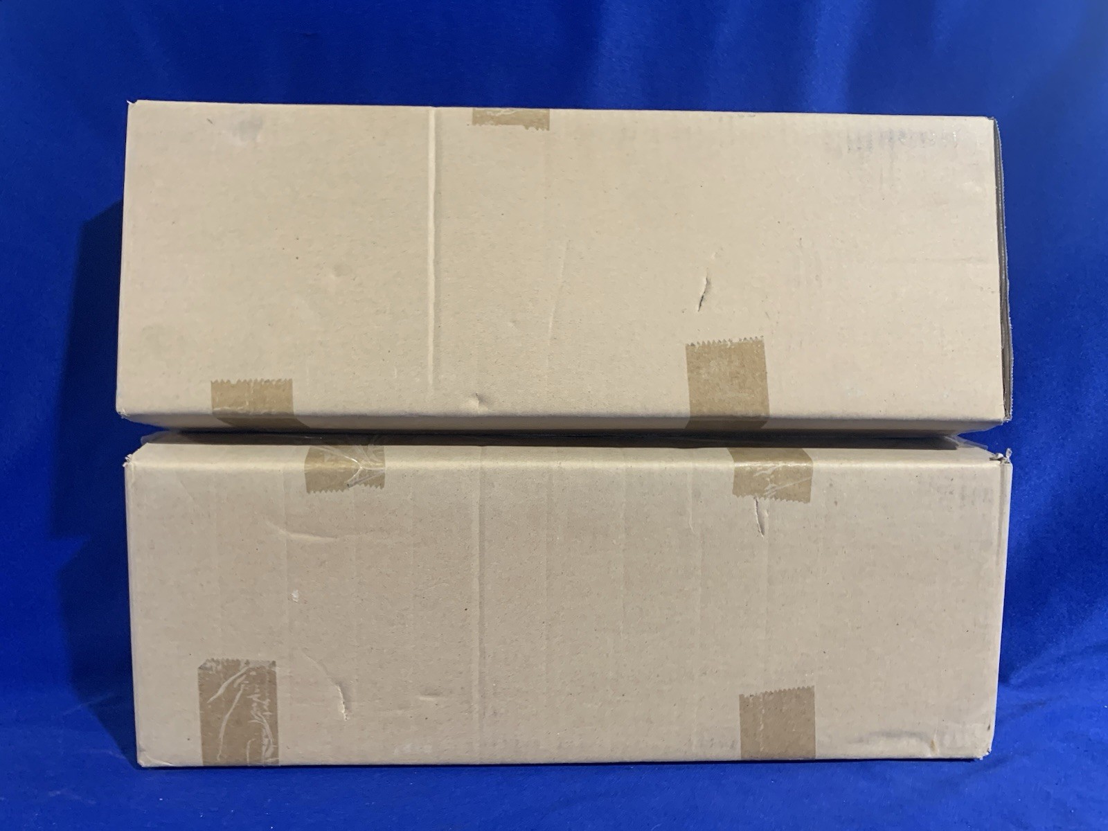 StarTech PREM-WALLMOUNTH2 2U Hinged Wallmount Bracket for 19" Rack - Lot 2 New