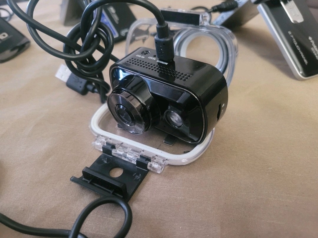TEN Portable Handheld Camcorders In (Excellent Condition) w/ cords and case