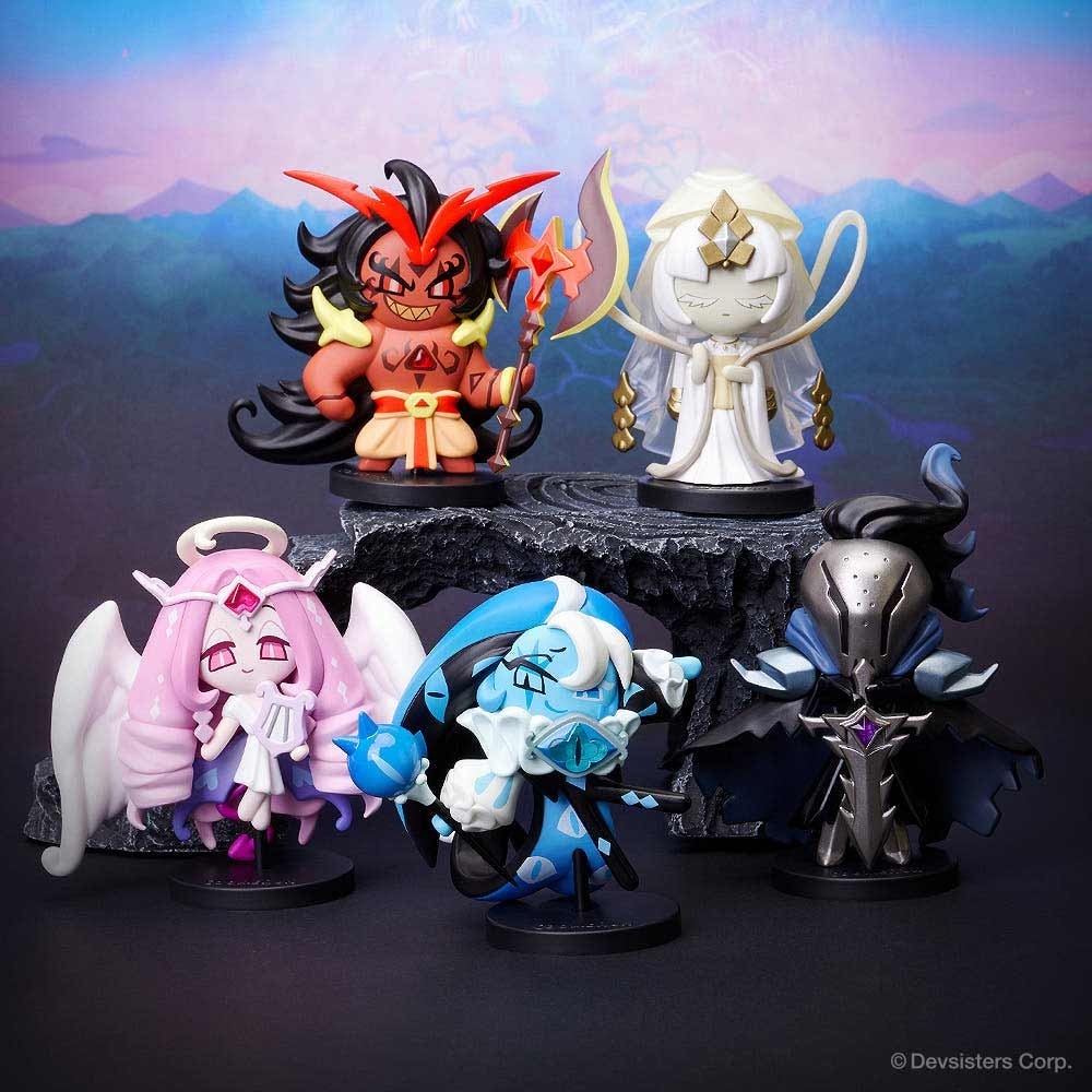Cookie Run Kingdom Beast Cookies Collectable Figure Shadow Milk Silent Salt