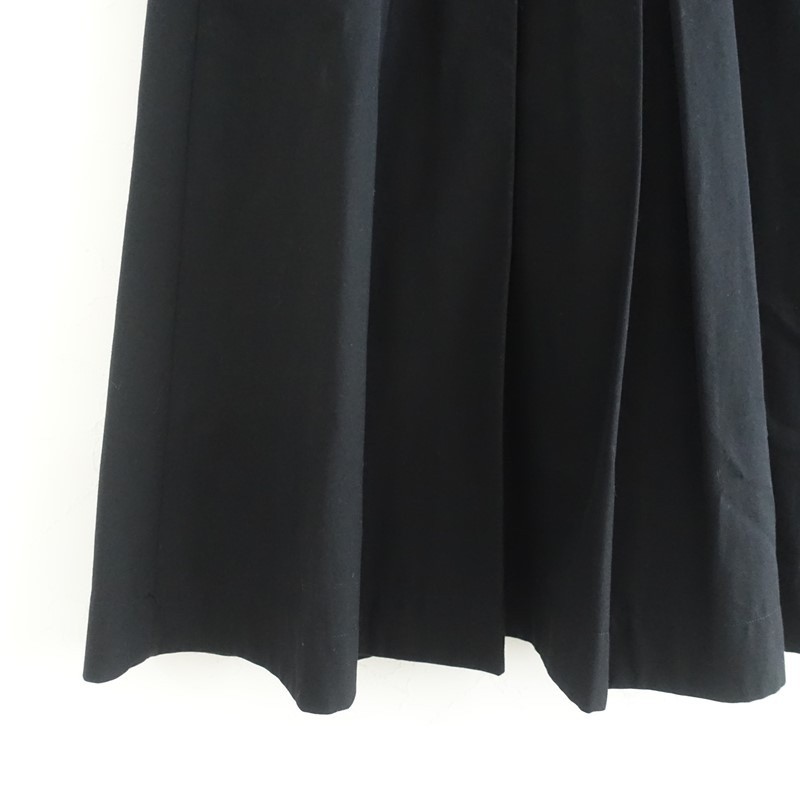 [Margaret Howell] [1] Pleated Tuck Skirt