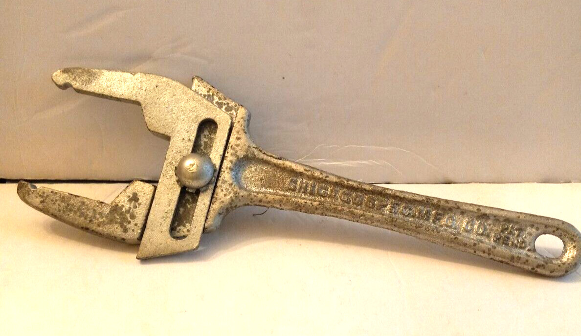 PLUMBER'S WRENCH NO 3011 SLIP LOCK NUT 10" CHICOGO SPEC MFC CO USA