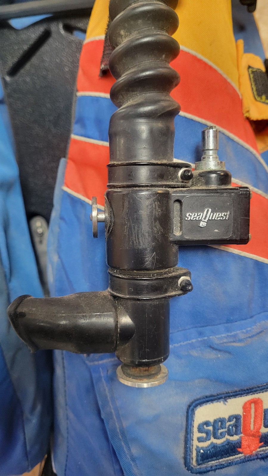 SeaQuest BCD w/ Power Inflator - Small