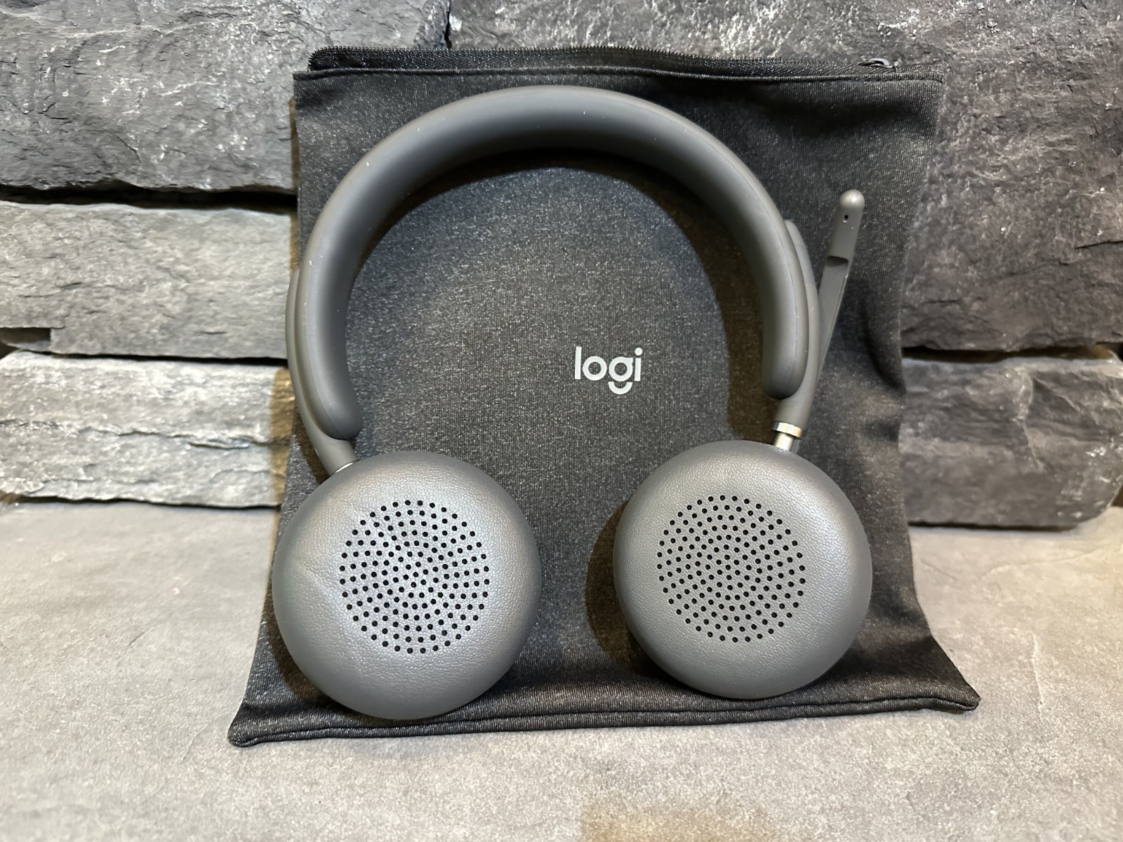 Logitech Zone Wireless 2 AI Noise Cancel Headset Bluetooth USB New Open Box