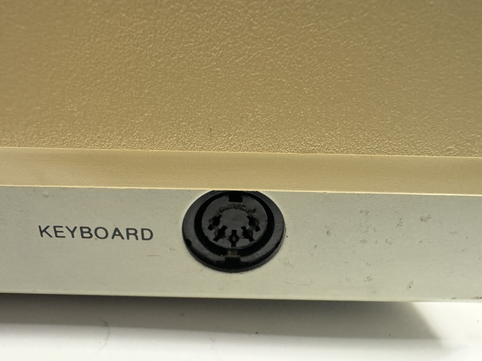 Vintage Zenith Data Systems 14ZDC3 Eazy PC Computer Powers Up
