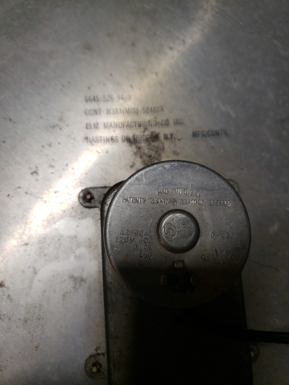 Vintage Elm Manufacturing Co Clock,
