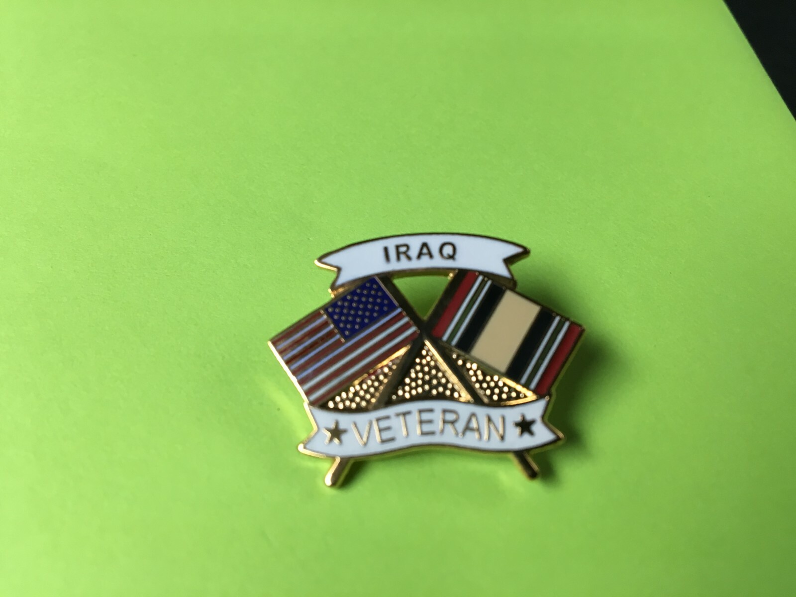 US FORCES IRAQI VETERAN US FLAG WITH IRAQI SERVICE RIBBON HAT PIN