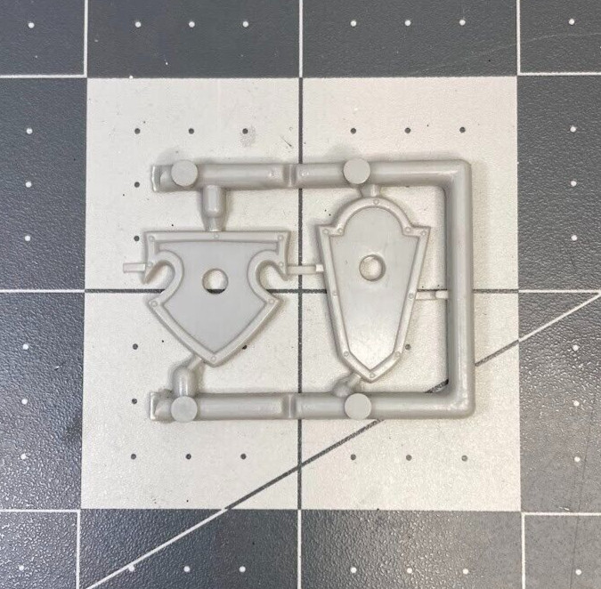 GW Vintage OLDHAMMER LARGE REALM OF CHAOS SHIELD Sprue 1980s Old World OOP BL25
