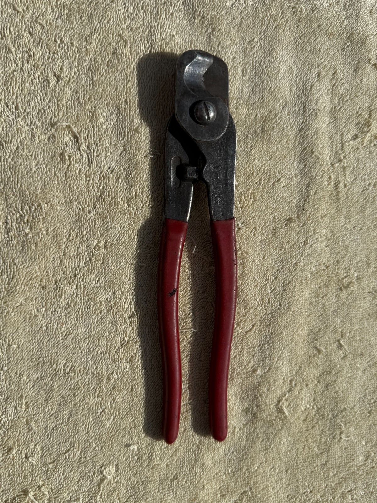 VINTAGE 9 INCH CABLE BUNDLE CUTTER