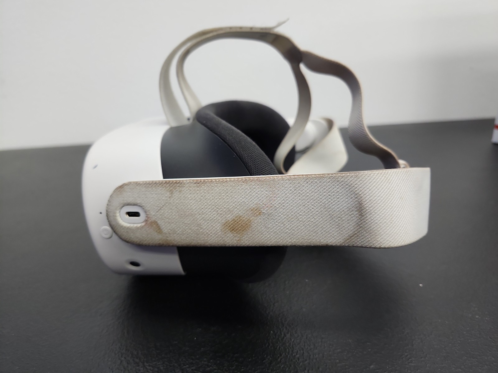 Meta Quest 3S 128GB VR Headset Only (No Controllers) READ