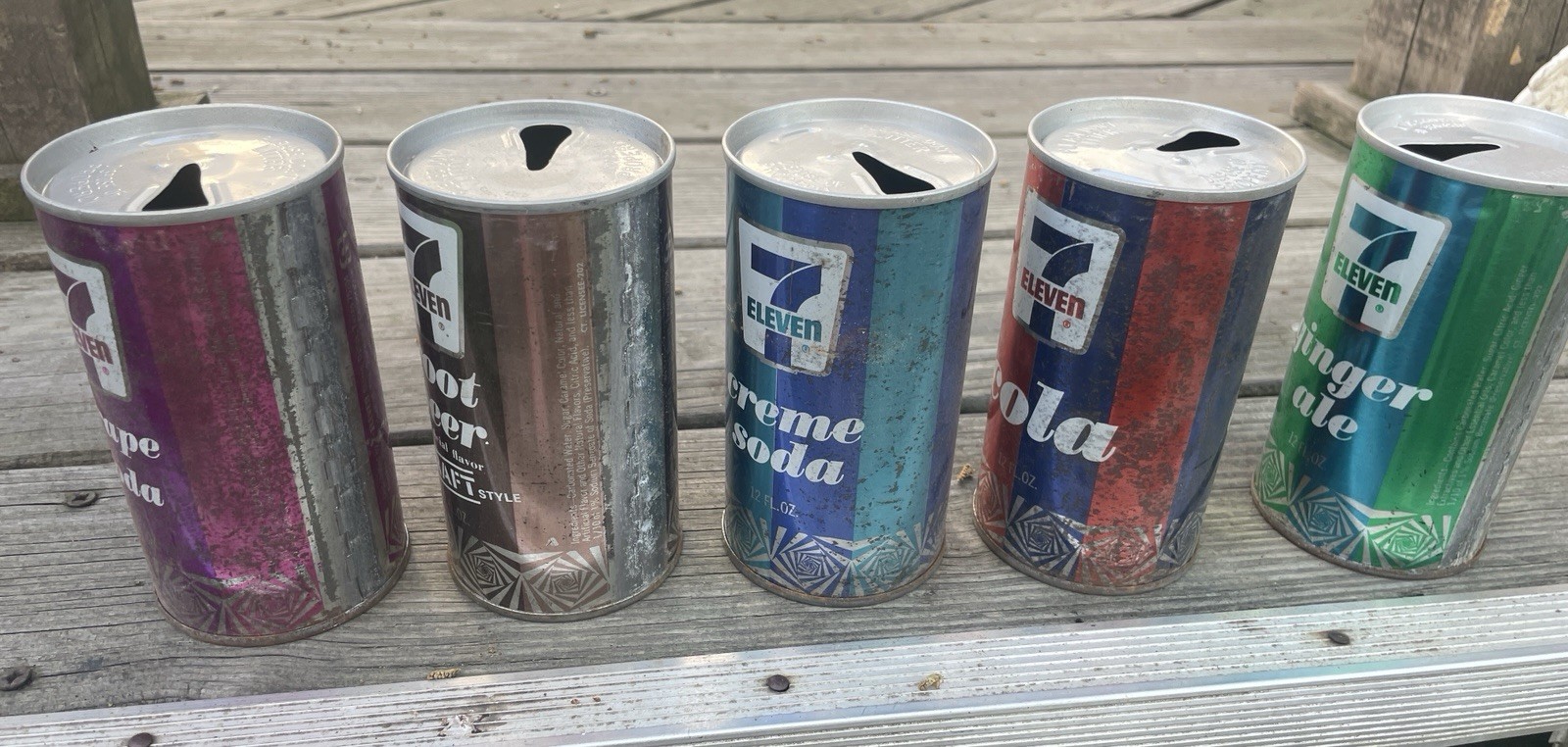 Vintage 7 Eleven Pop Cans